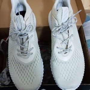 Adidas sneakers 👟